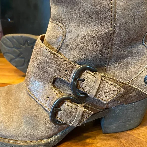 Born Magda Boot size 7 - Picture 4 of 14